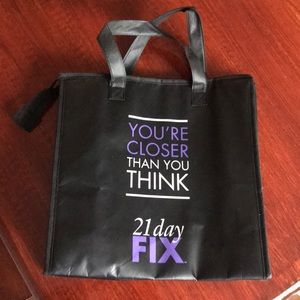 21 Day Fix insulated bag with zipper